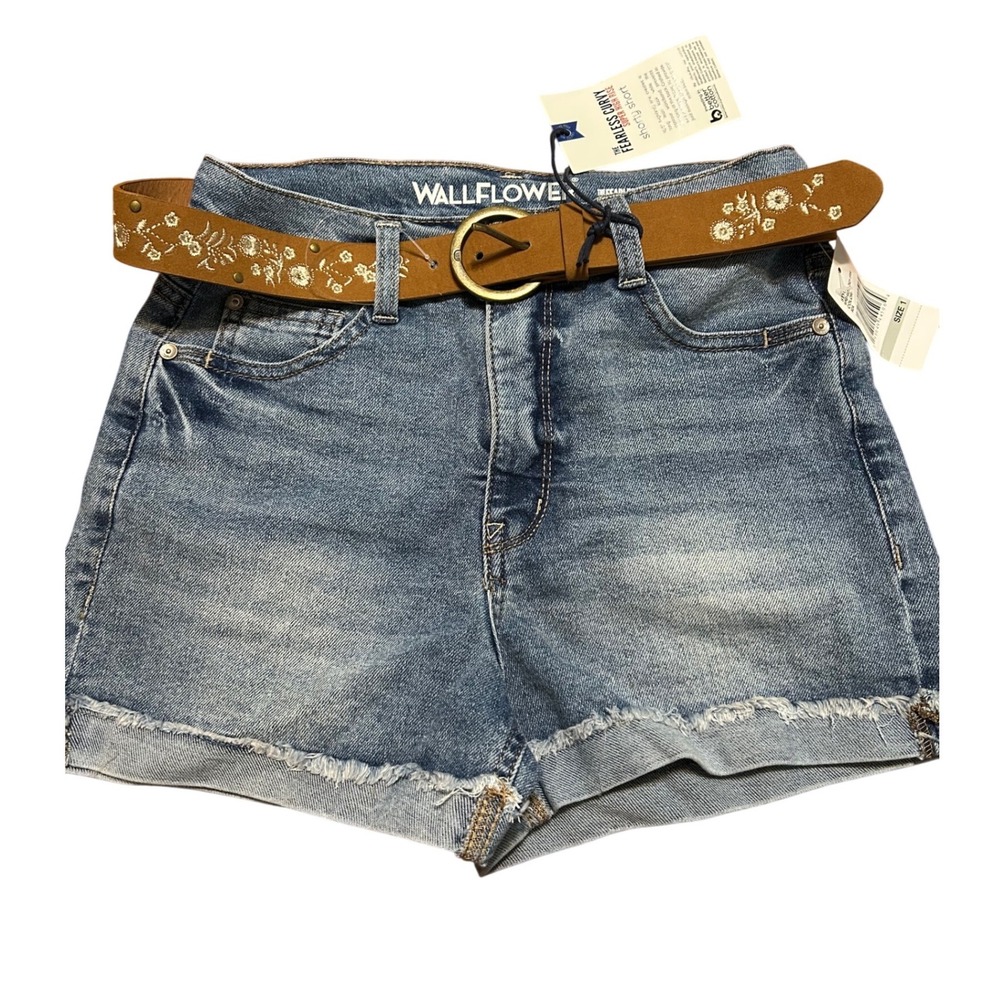 Wallflower Fearless Curvy Super High Rise Denim Shorts w/ Belt – Size 1 – NWT